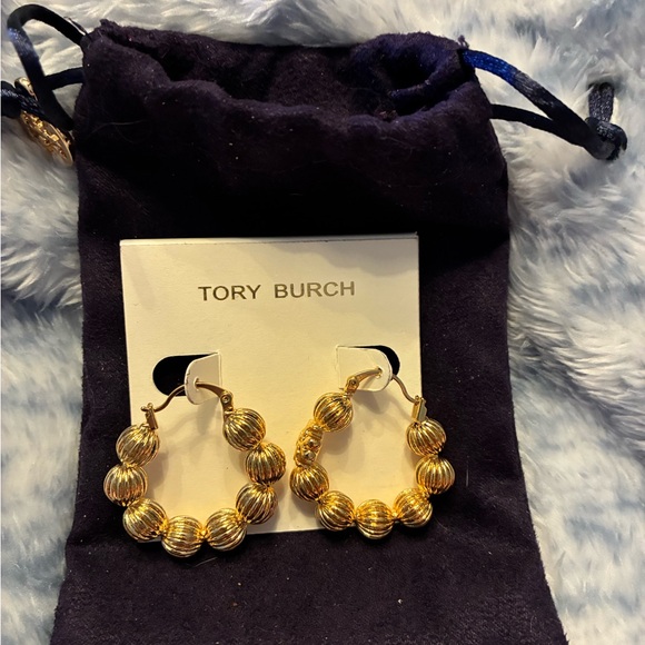 Tory Burch Roxanne Fluted Beaded Hoop Earrings New w Dust bag - Picture 3 of 3